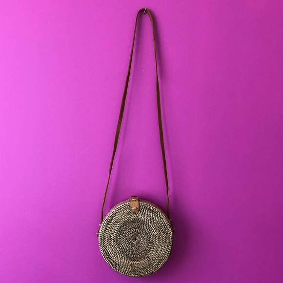 Round Rattan Hand Woven Purse - Straw Bag - New - Picture 3 of 8